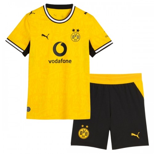 Conjunto Borussia Dortmund Equipamento Principal 2026-27 - Criança Conjunto Borussia Dortmund Equipamento Principal 2026-27 - Criança