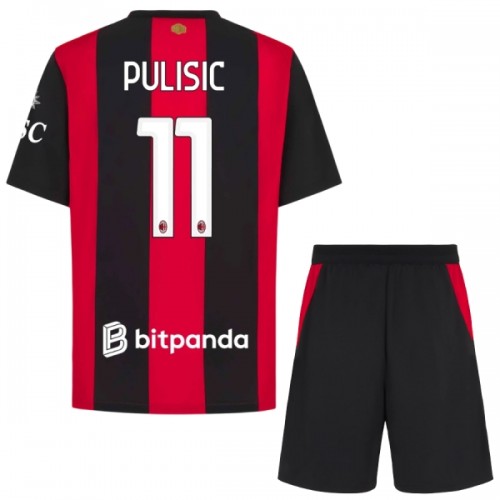 Conjunto AC Milan Pulisic 11 Equipamento Principal 2026-27 - Criança Conjunto AC Milan Pulisic 11 Equipamento Principal 2026-27 - Criança