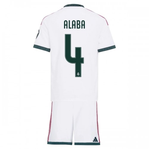 Conjunto Real Madrid Alaba 4 Equipamento Principal 2026-27 - Criança Conjunto Real Madrid Alaba 4 Equipamento Principal 2026-27 - Criança