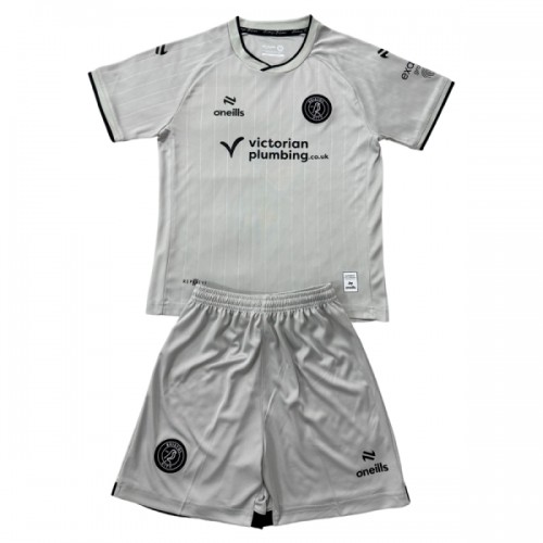 Conjunto Bristol City Equipamento Alternativo 2026-27 - Criança Conjunto Bristol City Equipamento Alternativo 2026-27 - Criança