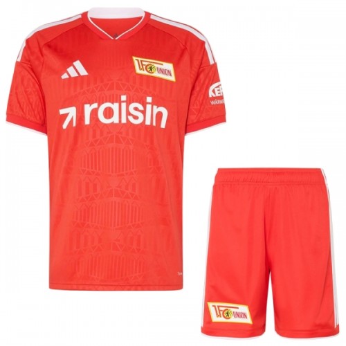 Conjunto Union Berlin Equipamento Principal 2026-27 - Criança Conjunto Union Berlin Equipamento Principal 2026-27 - Criança