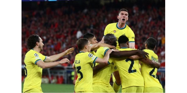 Liga dos Campeões: Benfica 0:2 Inter Milão, Barella e Lukaku marcaram