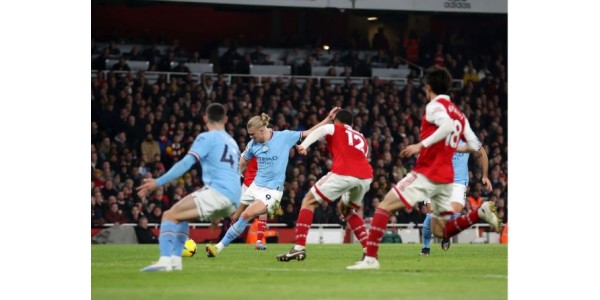 Premier League: Arsenal 1:3 Manchester City, Manchester City está em primeiro lugar!