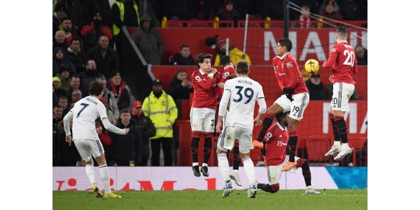 Manchester United empatou 2-2 em casa com o Leeds United, Rashford marcou 1 gol