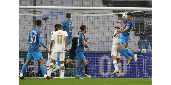 Tottenham inverteu a vitória sobre o Marselha por 2 a 1, liderou o grupo e avançou para as oitavas de final