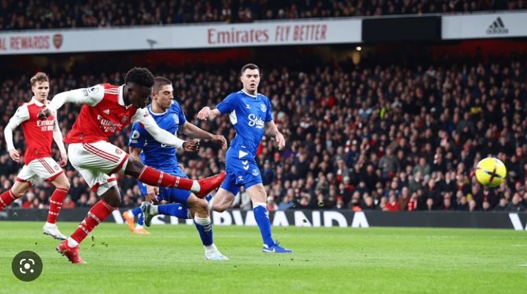 Premier League: Arsenal 4-0 Everton, Martinelli marcou 2 gols, Saka e Ødegaard 1 gol cada
