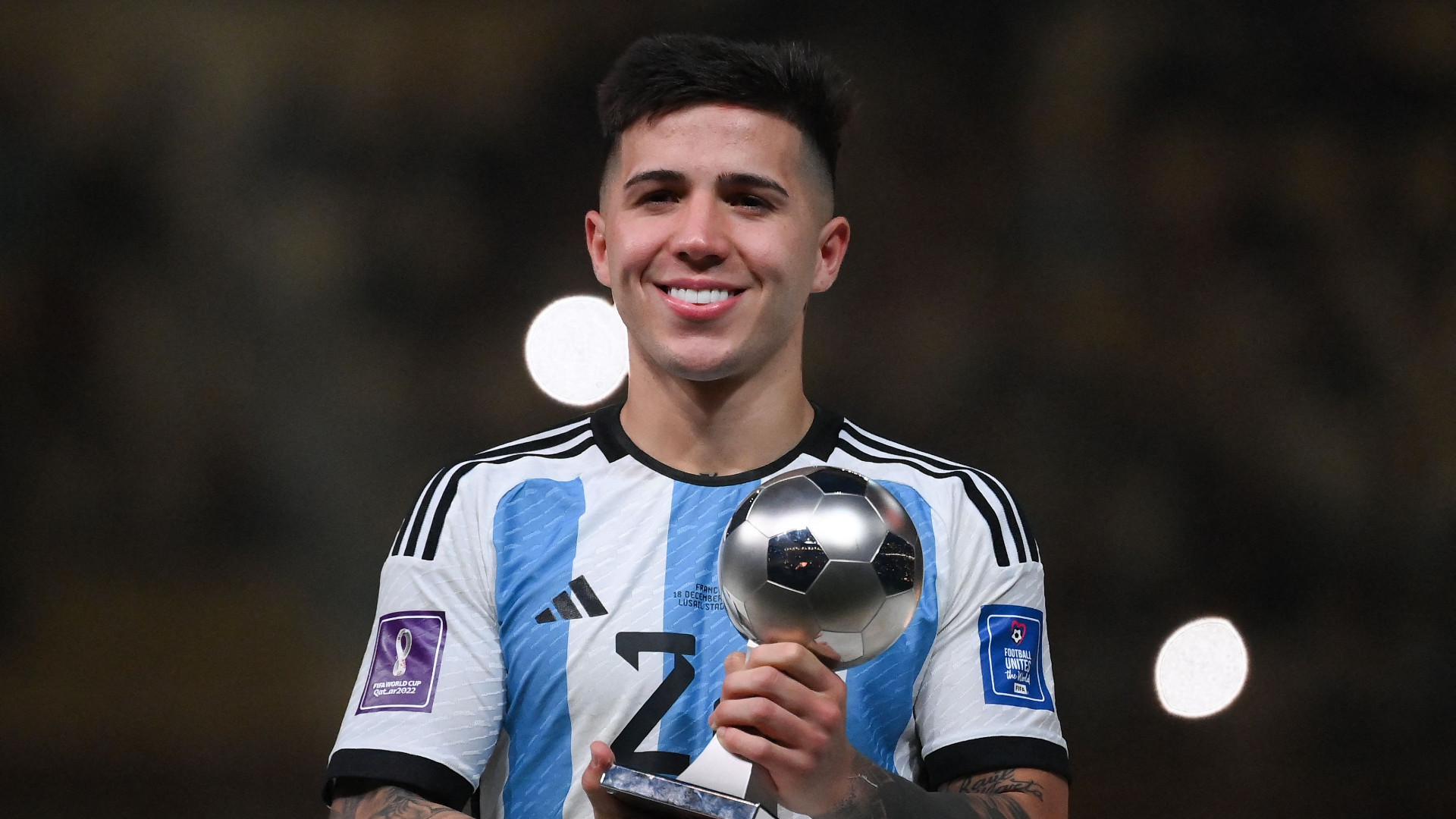O Chelsea já gastou 230 milhões de euros para contratar 7 jogadores neste inverno, ainda tentando contratar Enzo