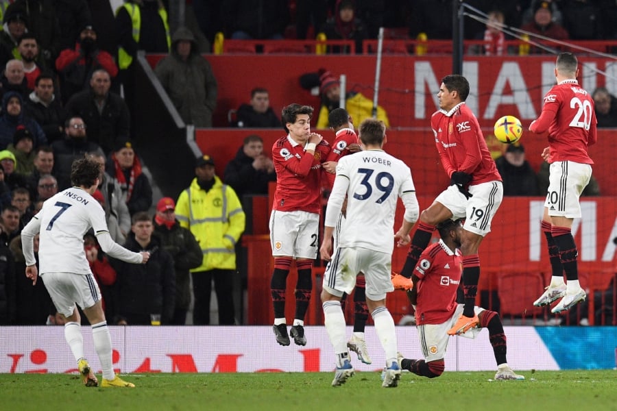 Manchester United empatou 2-2 em casa com o Leeds United, Rashford marcou 1 gol